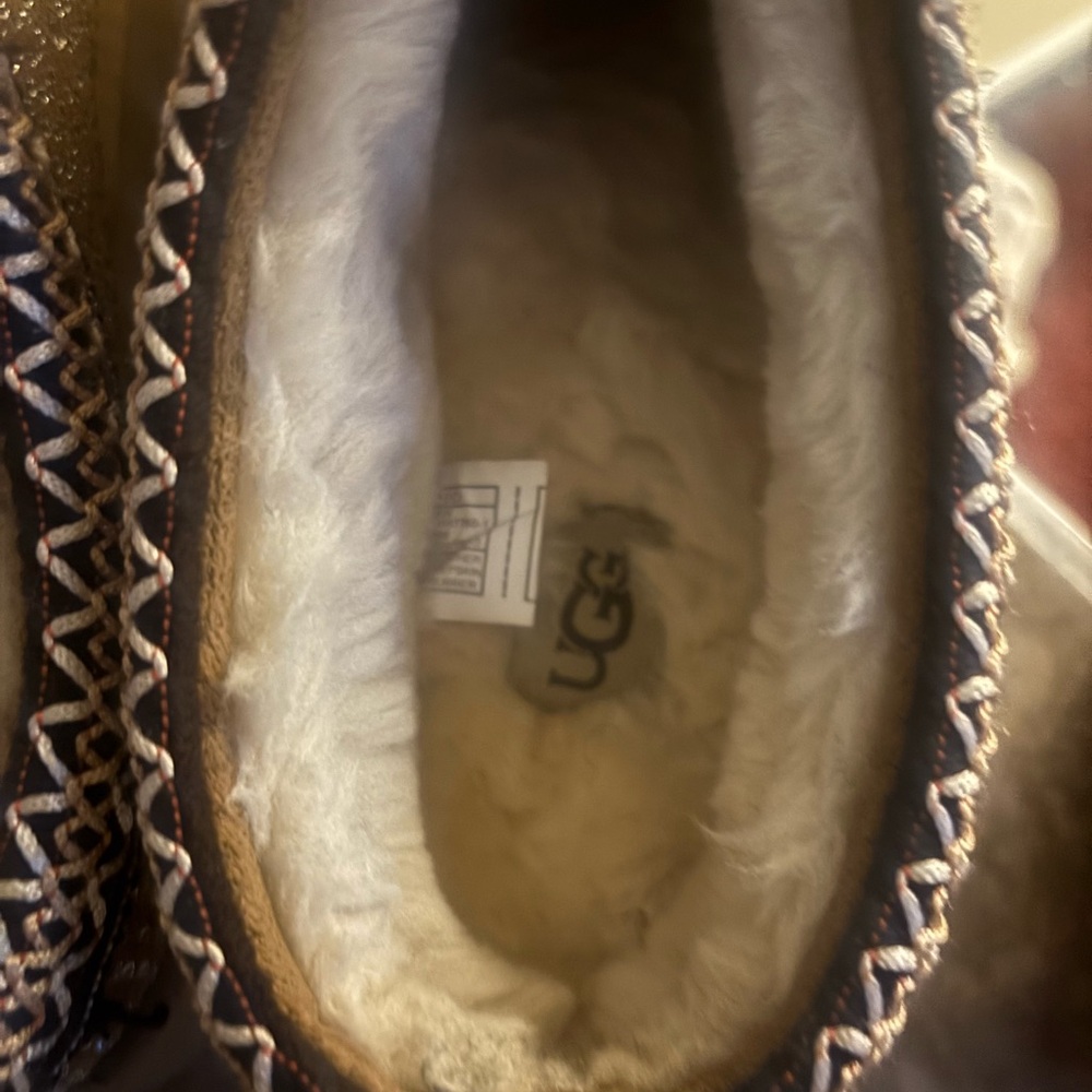 UGG Tan Sparkle Slippers - Picture 3 of 4